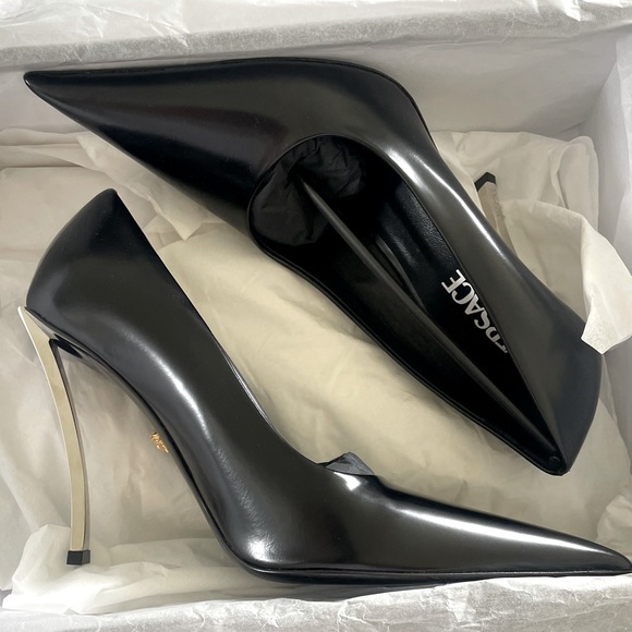 Versace Black Leather Pumps - Picture 1 of 6
